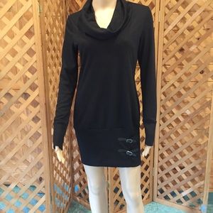 Cowl neck tunic with two belts at hem